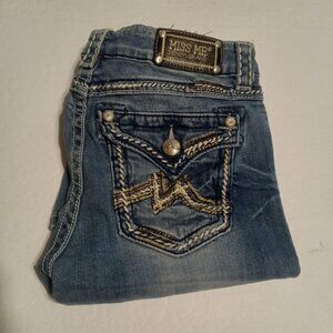 Miss Me Women's Boyfriend Capri Distressed Jeans Size 27 JB1046P